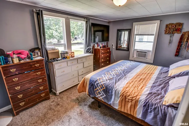 $75,000 | 325 North Poplar Street, Assumption, IL 62510