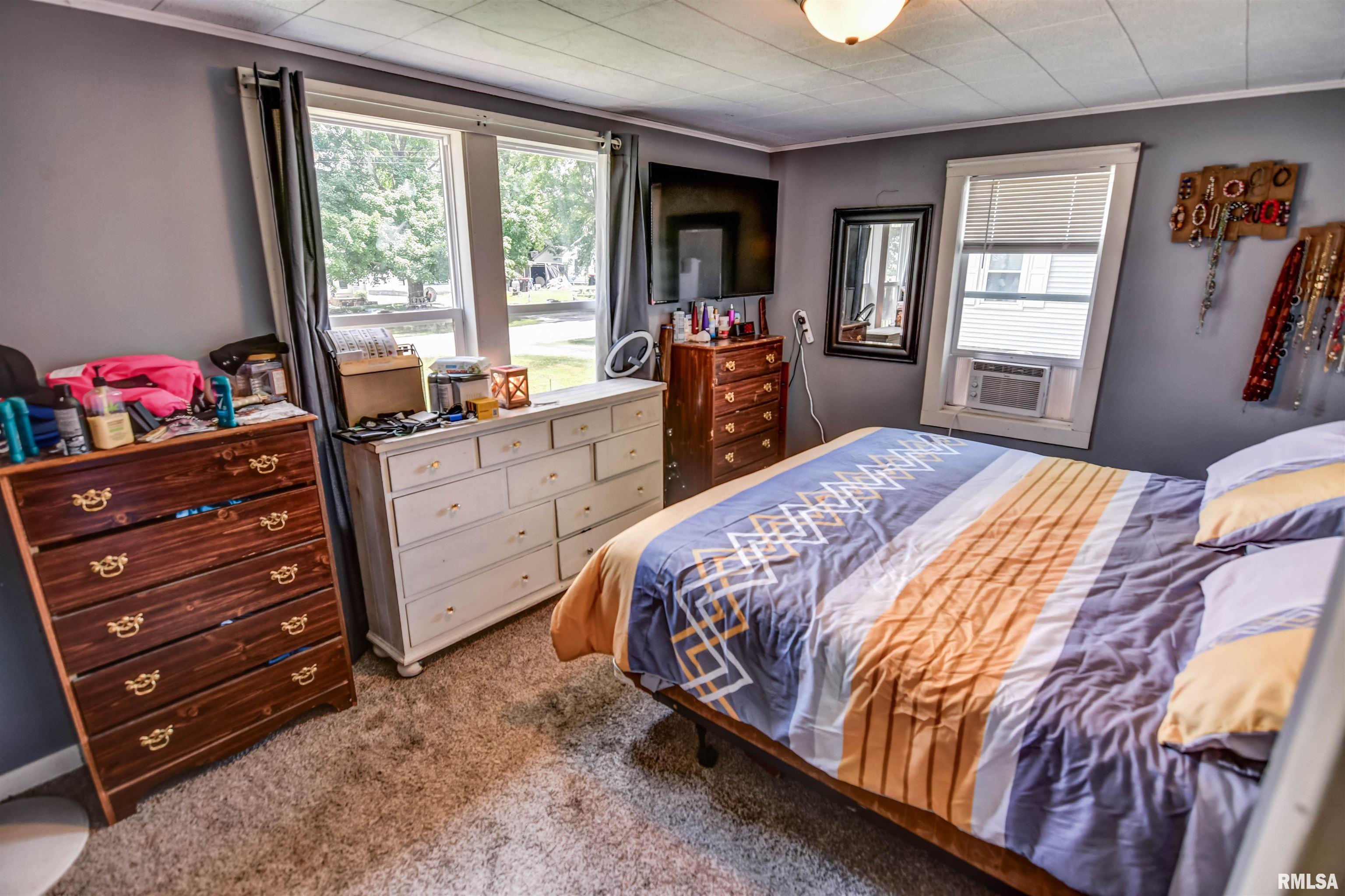 325 North Poplar Street Assumption, IL 62510 - Photo 11 of 19