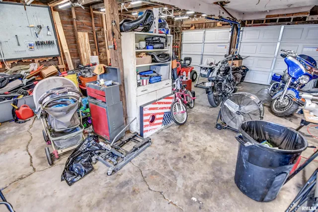 $75,000 | 325 North Poplar Street, Assumption, IL 62510