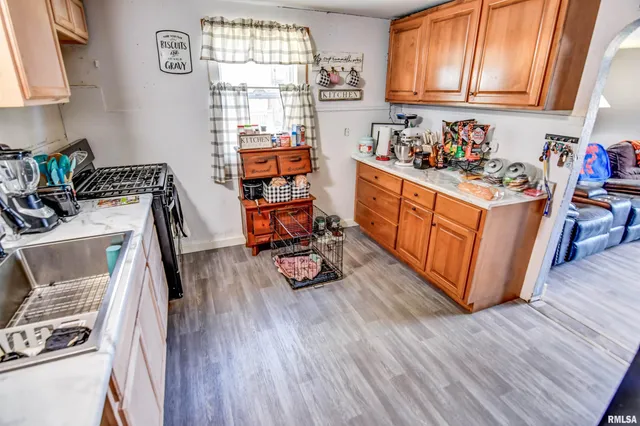 $75,000 | 325 North Poplar Street, Assumption, IL 62510