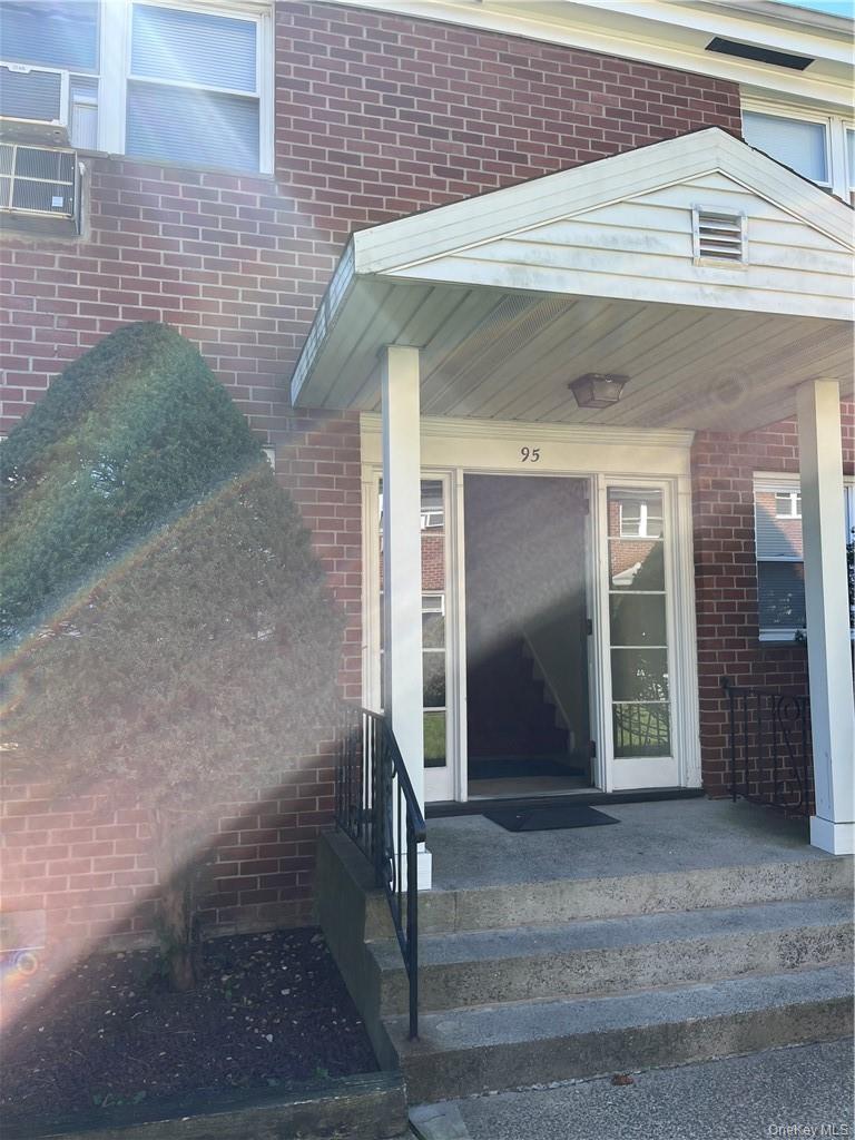 97 North Middletown Road, Unit 97B Pearl River, NY 10965 - Photo 1 of 4