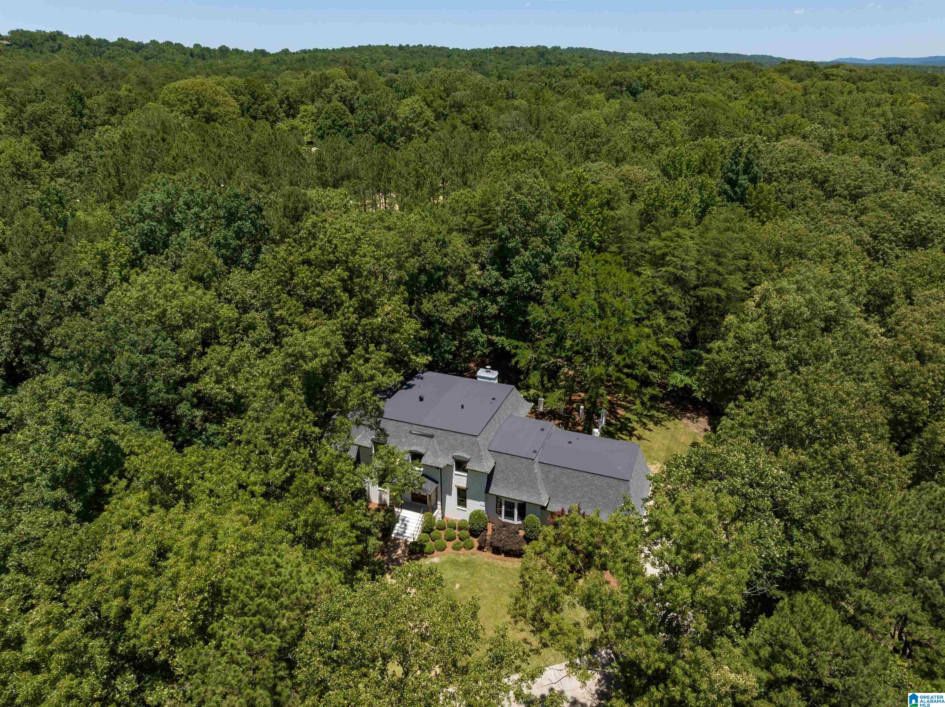 318 Valley View Road Pelham, AL 35124 - Photo 3 of 67