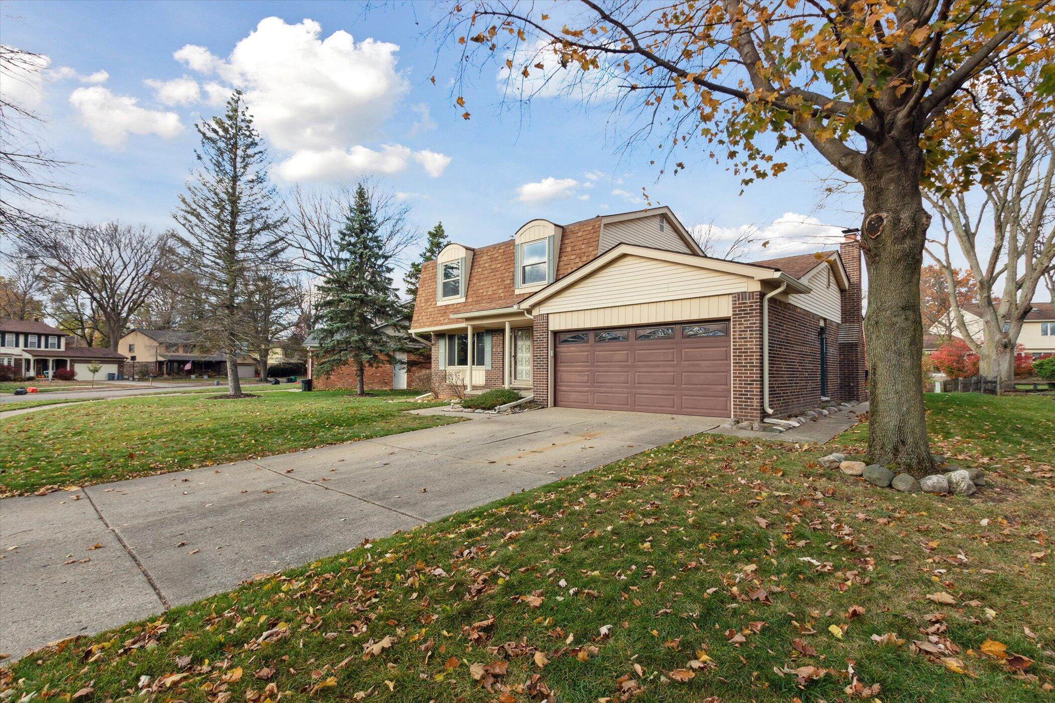 13952 Riverside Street Livonia, MI 48154 - Photo 2 of 49 03-13952-Riverside-Dr-Livonia-MI-48154-W