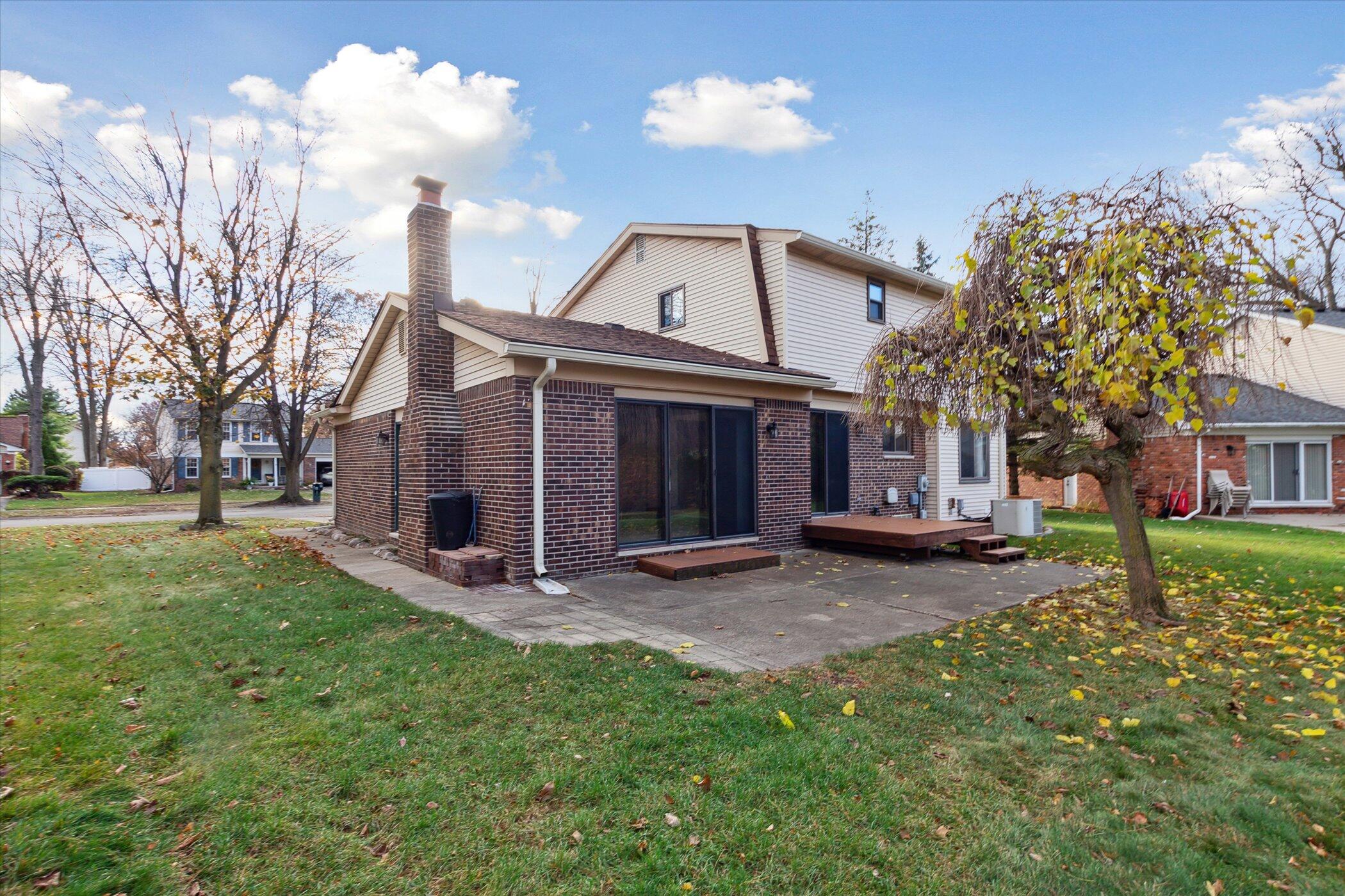 13952 Riverside Street Livonia, MI 48154 - Photo 44 of 49 45-13952-Riverside-Dr-Livonia-MI-48154-W