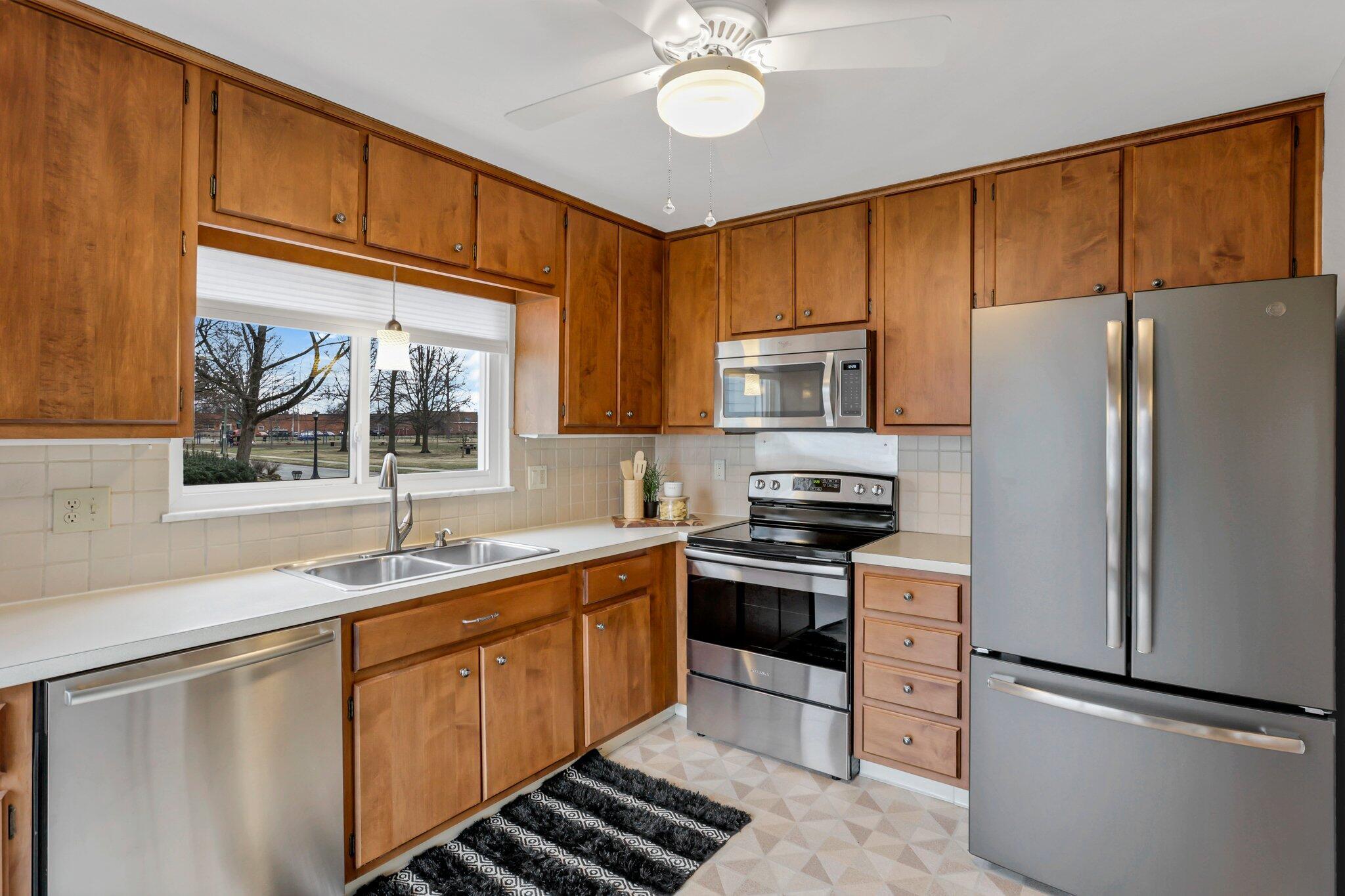 530 East Torrence Road Columbus, OH 43214 - Photo 15 of 40 13-web-or-mls-5F3A8283