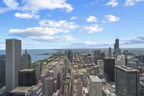 $2,490,000 | 401 North Wabash Avenue, Unit 74D, Chicago, IL 60611