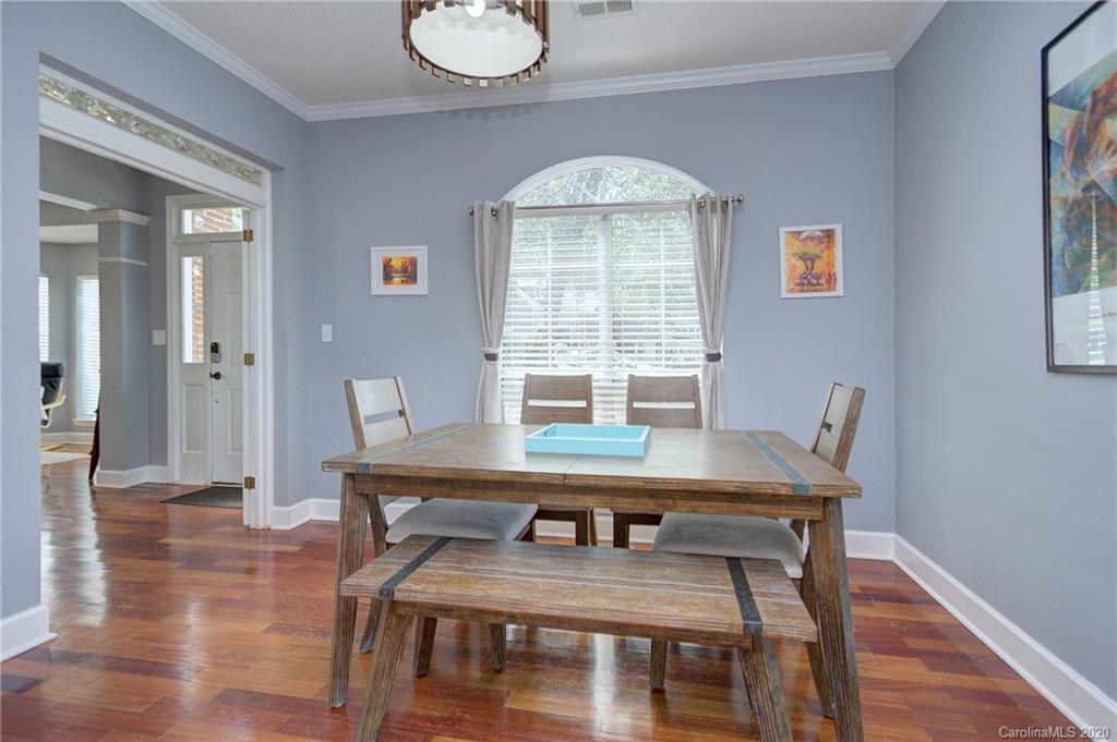 10431 Rosemallow Road Charlotte, NC 28213 - Photo 4 of 34 Gallery Image 4