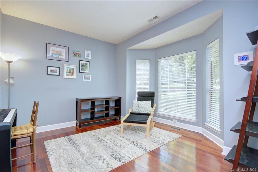 10431 Rosemallow Road Charlotte, NC 28213 - Photo 6 of 34 Gallery Image 6