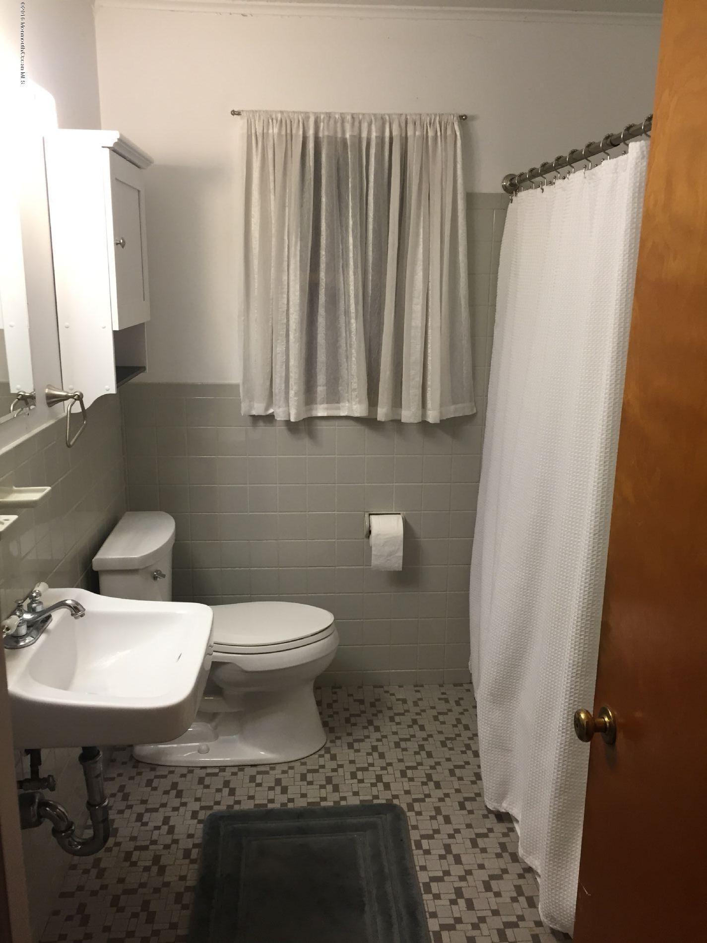 29 Sunnyside Road Mahwah, NJ 07430 - Photo 3 of 7 Flatfee 2