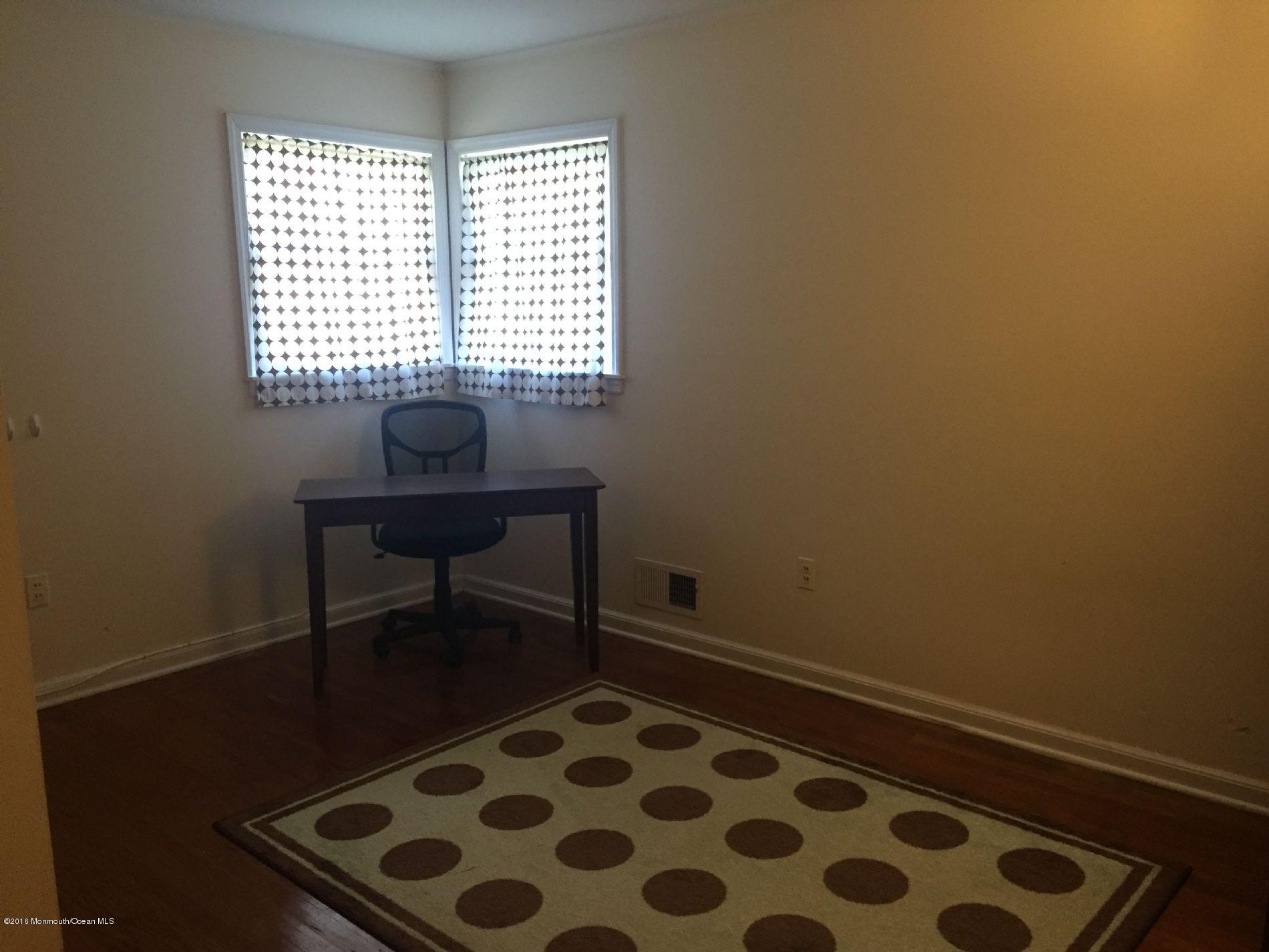 29 Sunnyside Road Mahwah, NJ 07430 - Photo 4 of 7 Flatfee 3