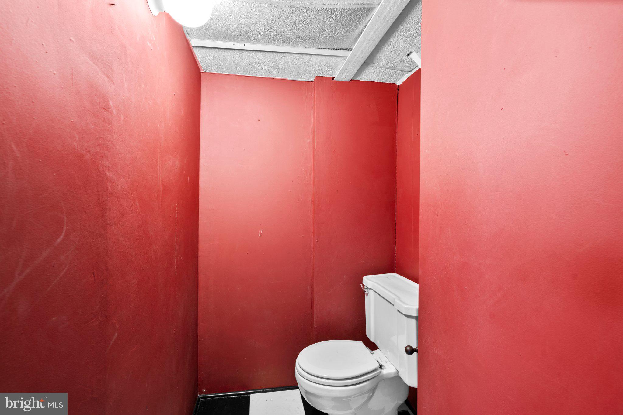 8106 Pleasant Plains Road Towson, MD 21286 - Photo 31 of 37