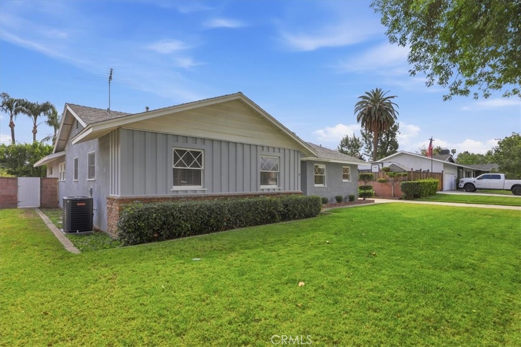 6766 Nicolett Street Riverside, CA 92504 - Photo 5 of 48