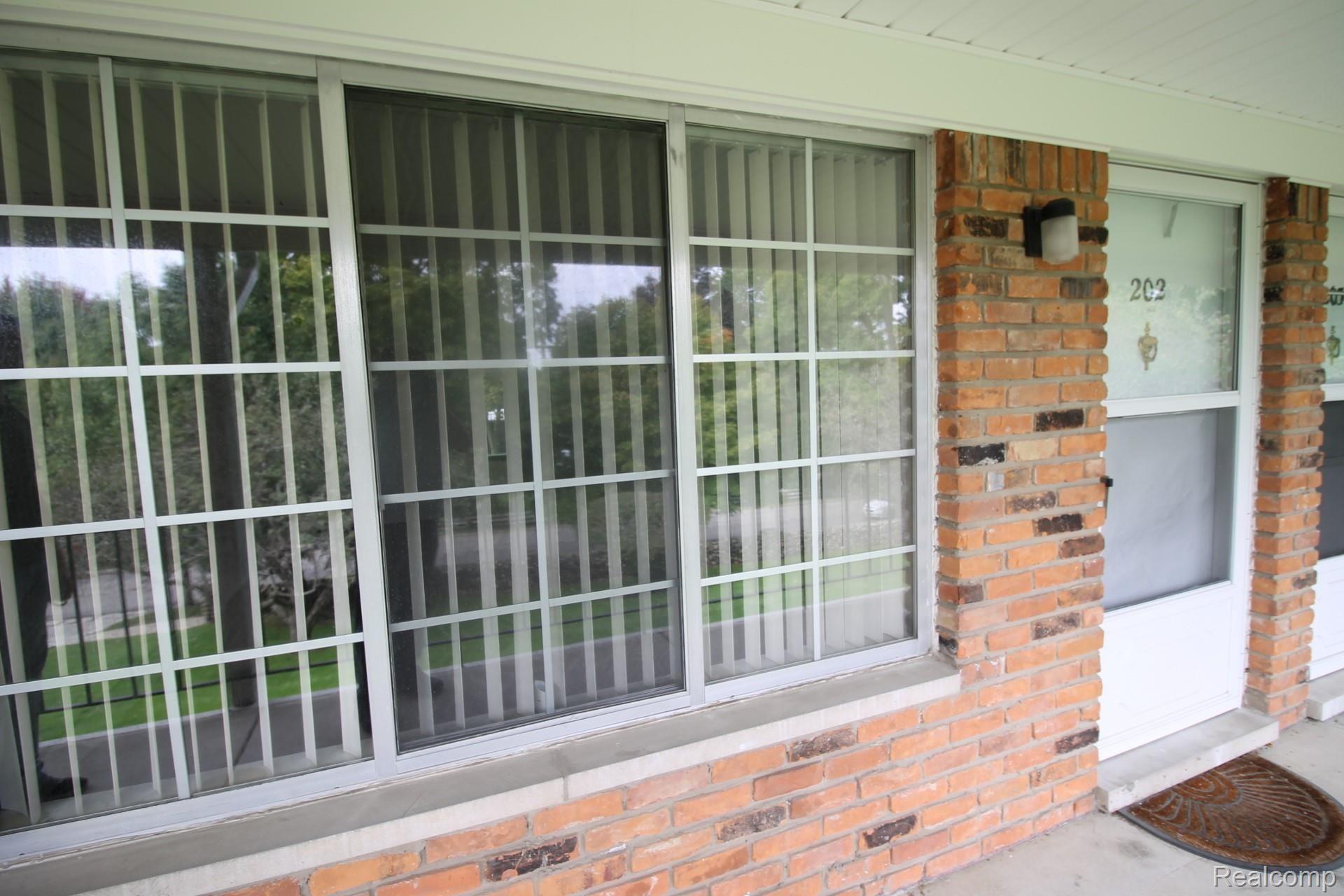419 Prospect Street, Unit 202 Romeo, MI 48065 - Photo 1 of 17 IMG_8630.JPG