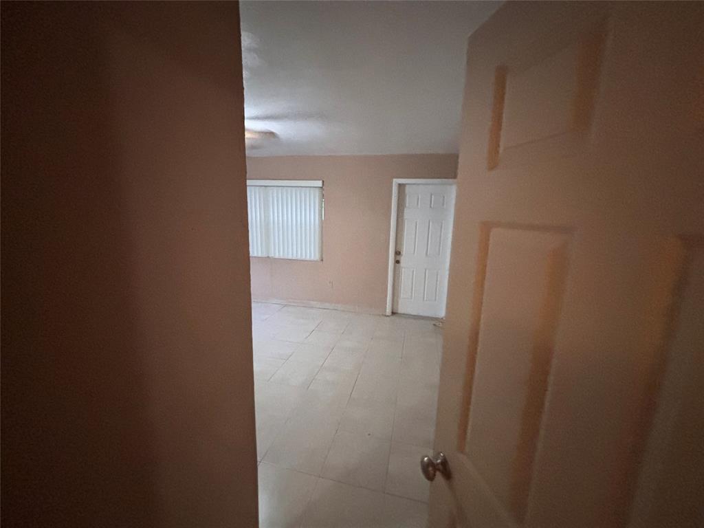 1141 South Ridge Road Lantana, FL 33462 - Photo 2 of 12