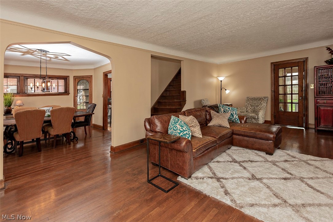 3782 Fairoaks Road South Euclid, OH 44121 - Photo 5 of 35
