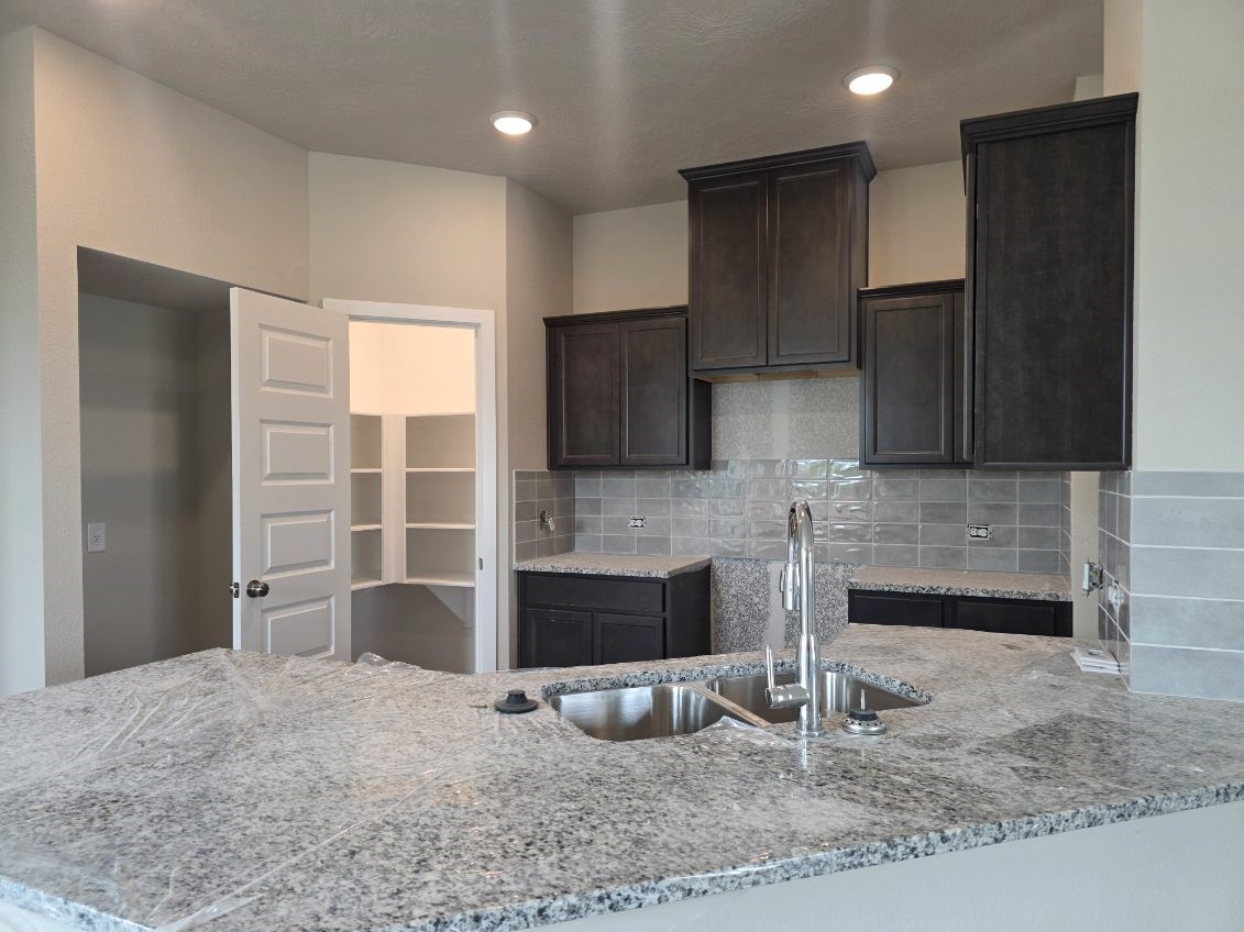 1500 Lk Rdg Drive Brenham, TX 77833 - Photo 5 of 13