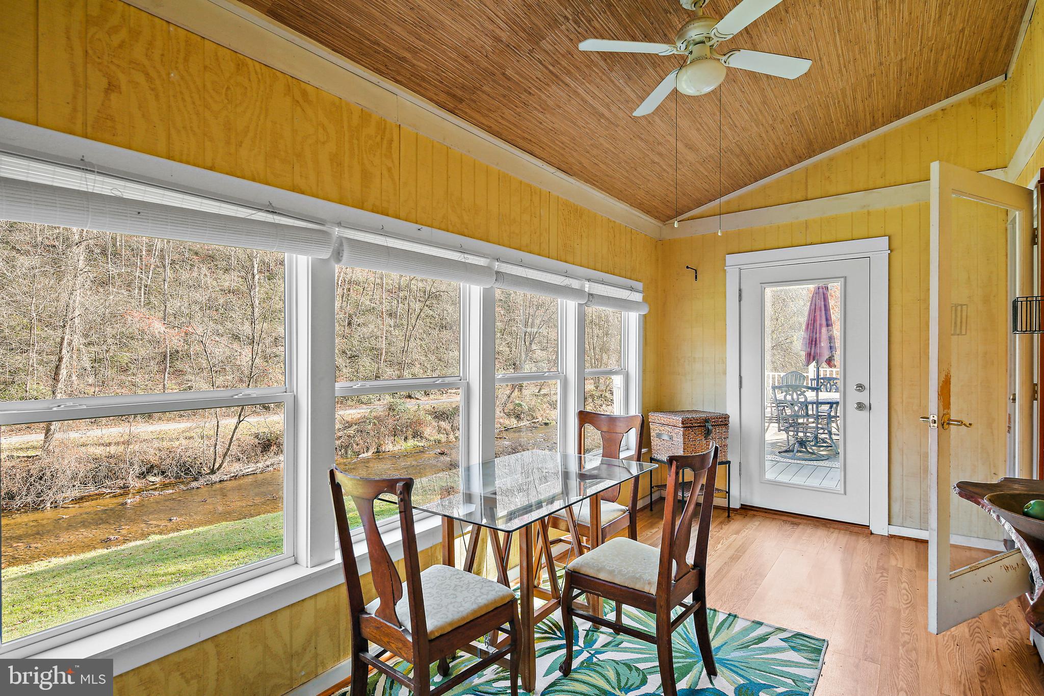 4901 Jolly Acres Road White Hall, MD 21161 - Photo 9 of 32 Gallery Image 9