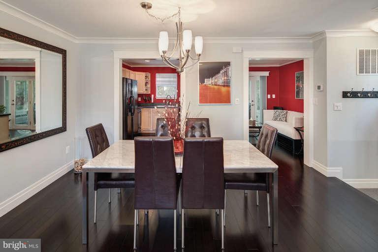22 West Glebe Road Alexandria, VA 22305 - Photo 14 of 30 Dining Room