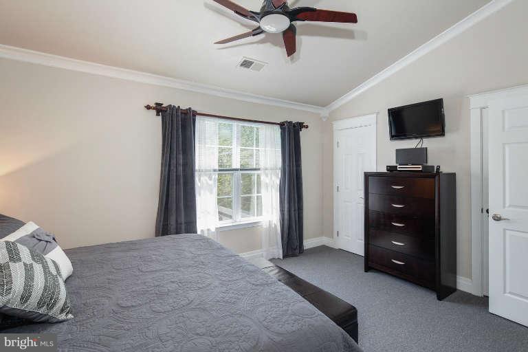 22 West Glebe Road Alexandria, VA 22305 - Photo 22 of 30 Bedroom