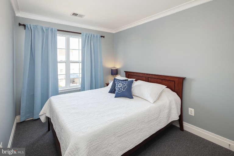 22 West Glebe Road Alexandria, VA 22305 - Photo 24 of 30 Bedroom
