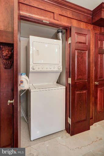 22 West Glebe Road Alexandria, VA 22305 - Photo 7 of 30 Interior (General)