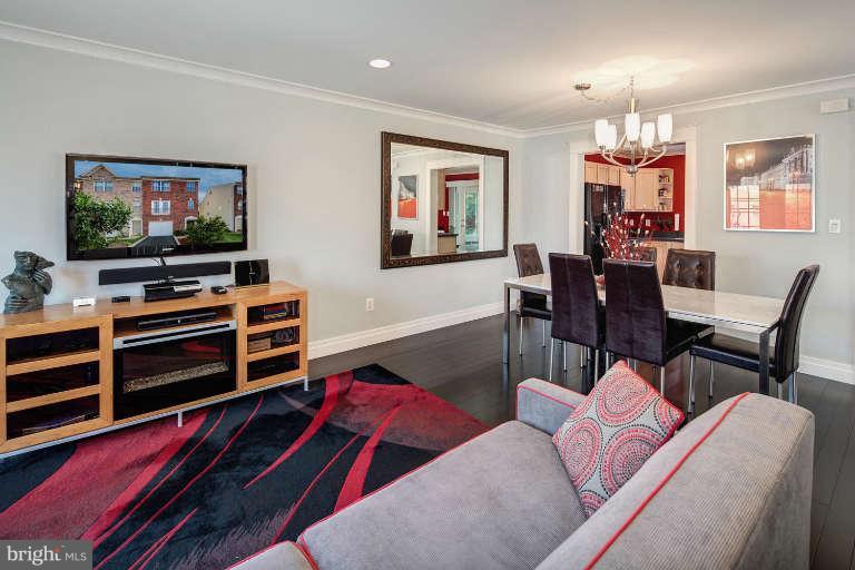 22 West Glebe Road Alexandria, VA 22305 - Photo 8 of 30 Family Room