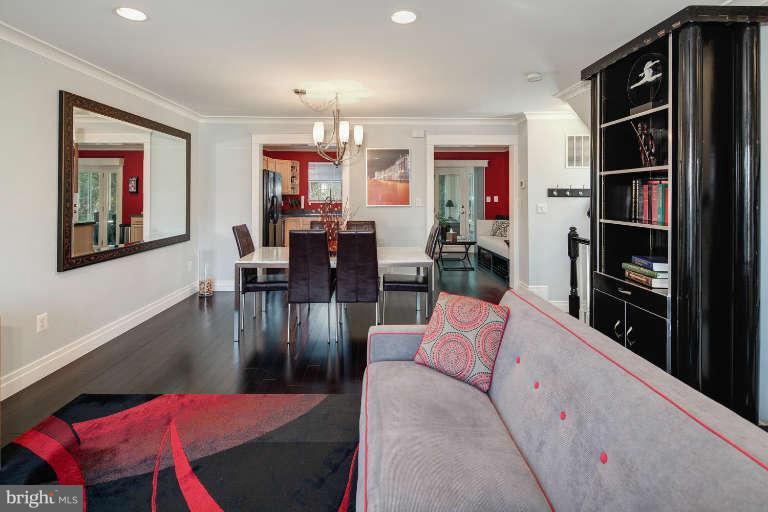22 West Glebe Road Alexandria, VA 22305 - Photo 9 of 30 Family Room