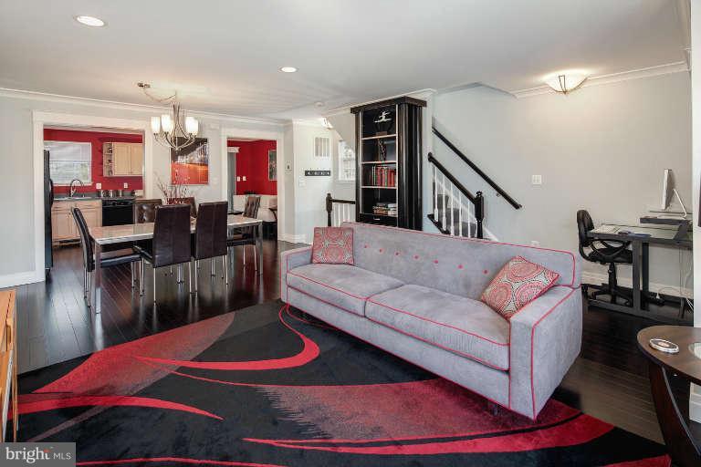 22 West Glebe Road Alexandria, VA 22305 - Photo 10 of 30 Family Room