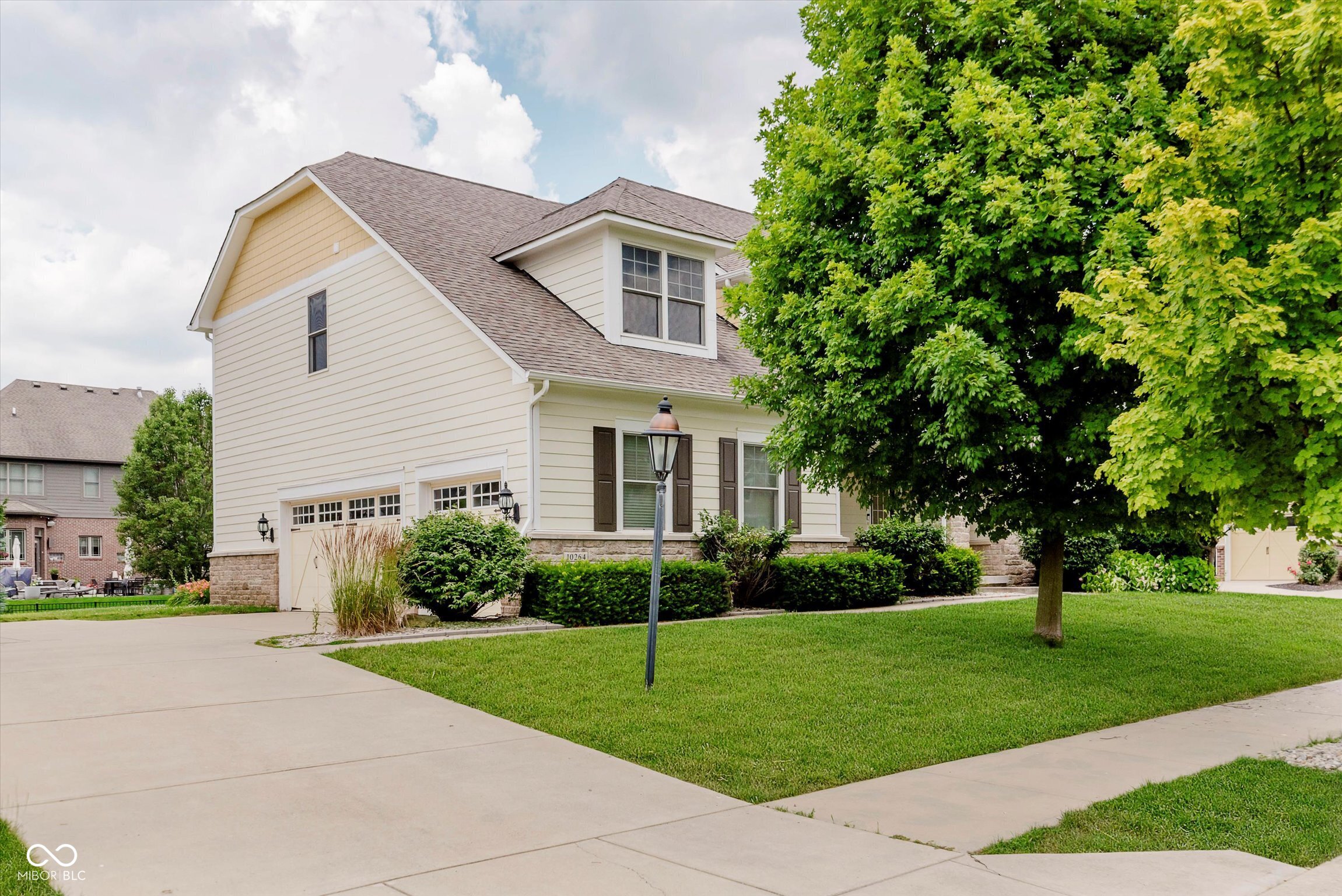 10264 Normandy Way Fishers, IN 46040 - Photo 2 of 39