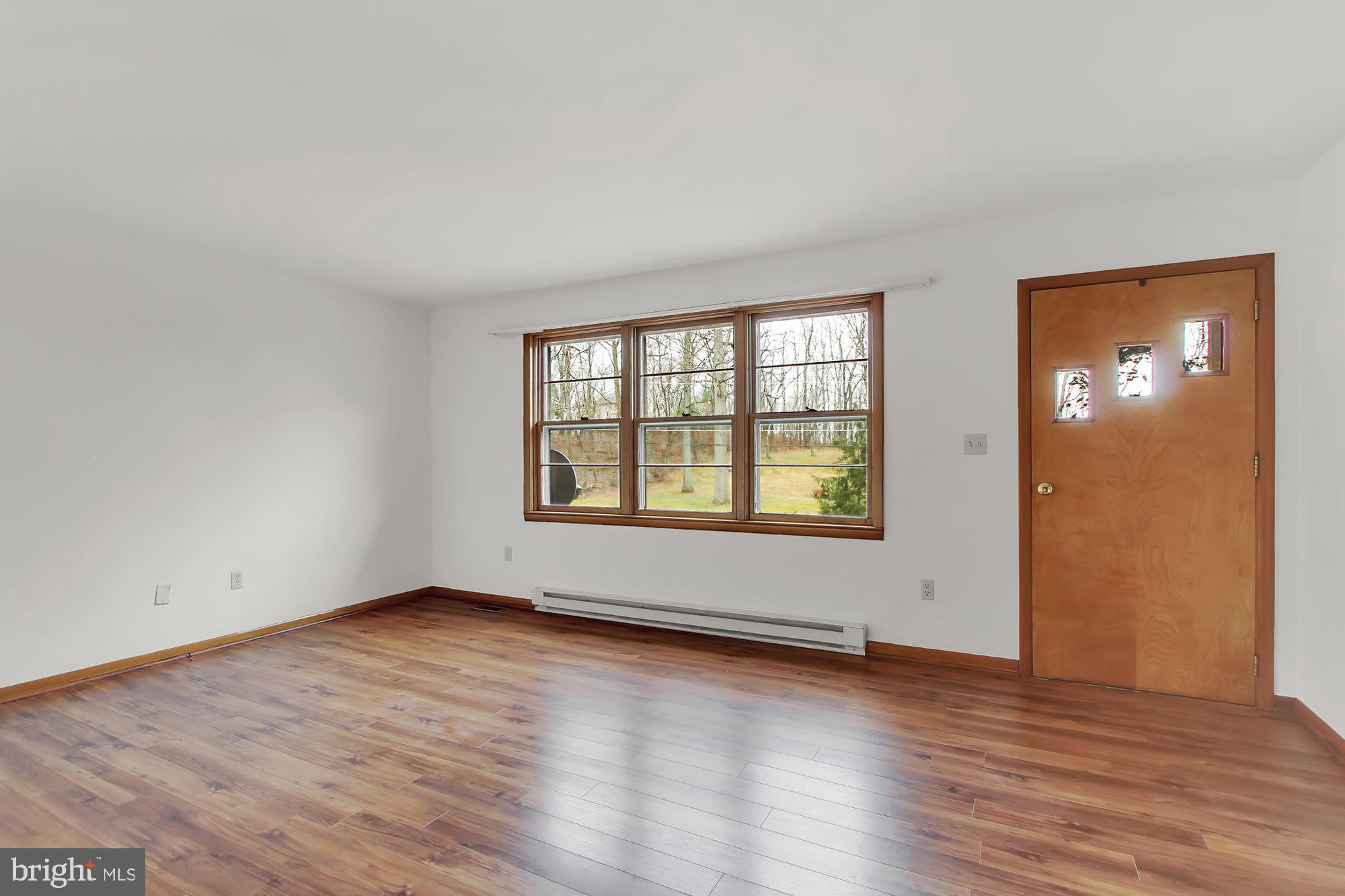 125 Cold Springs Road Gettysburg, PA 17325 - Photo 2 of 28