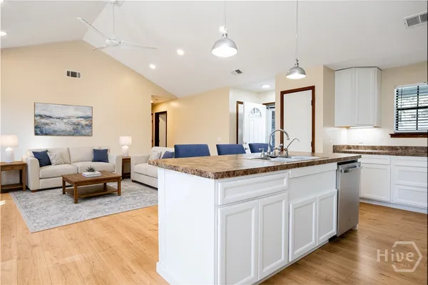 $405,000 | 3 Mulberry Court, Savannah, GA 31406