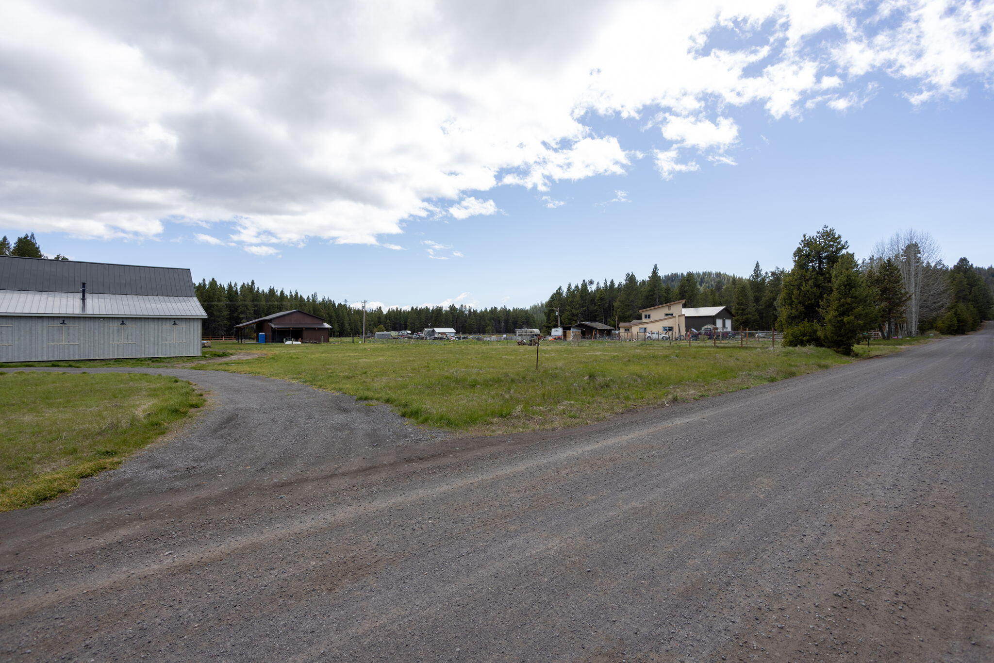 16991 Downey Road Bend, OR 97707 - Photo 4 of 11 8-web-or-mls-16991 Downey Road-8