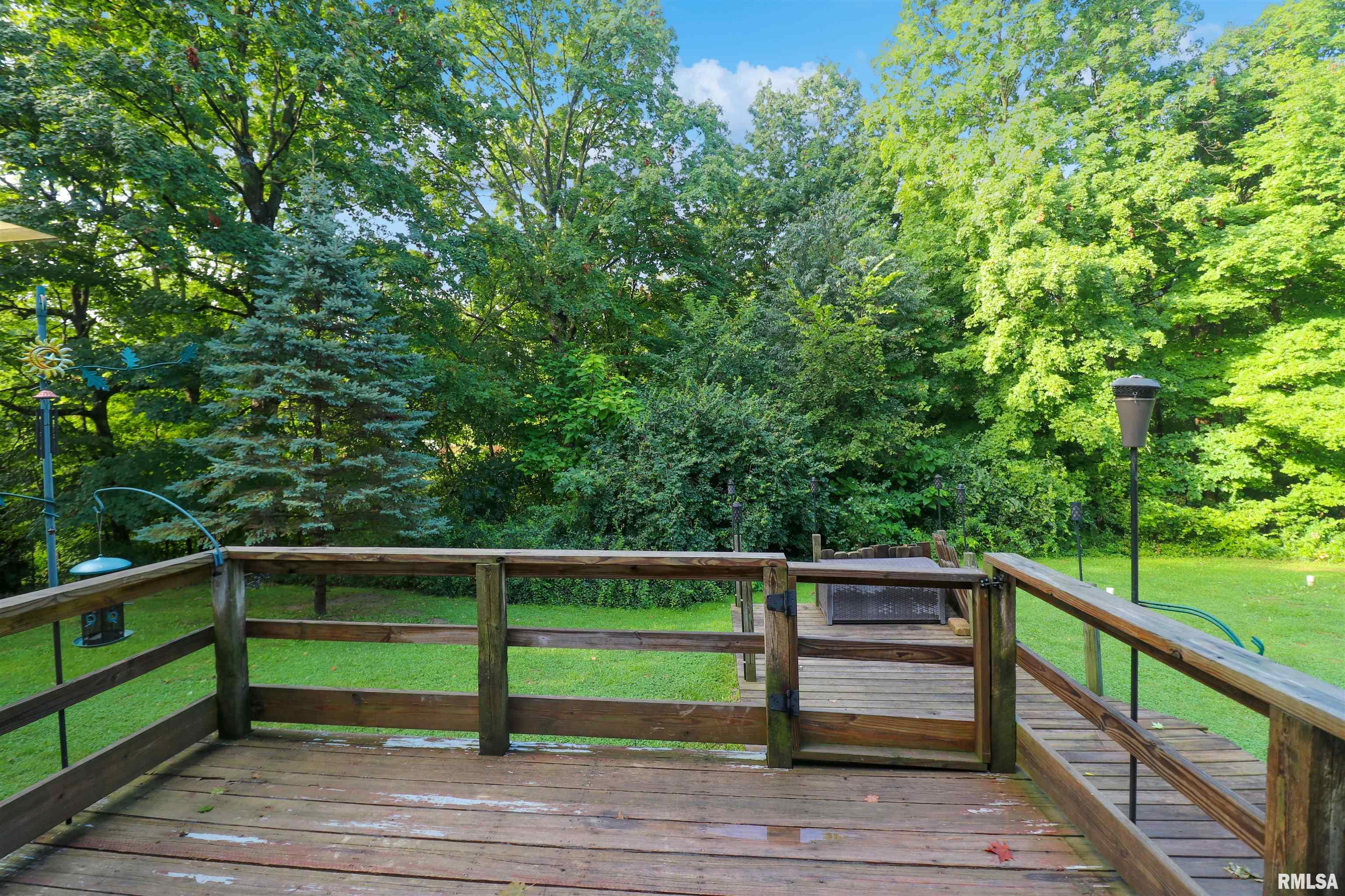 1541 Hickory Point Road Metamora, IL 61548 - Photo 15 of 28