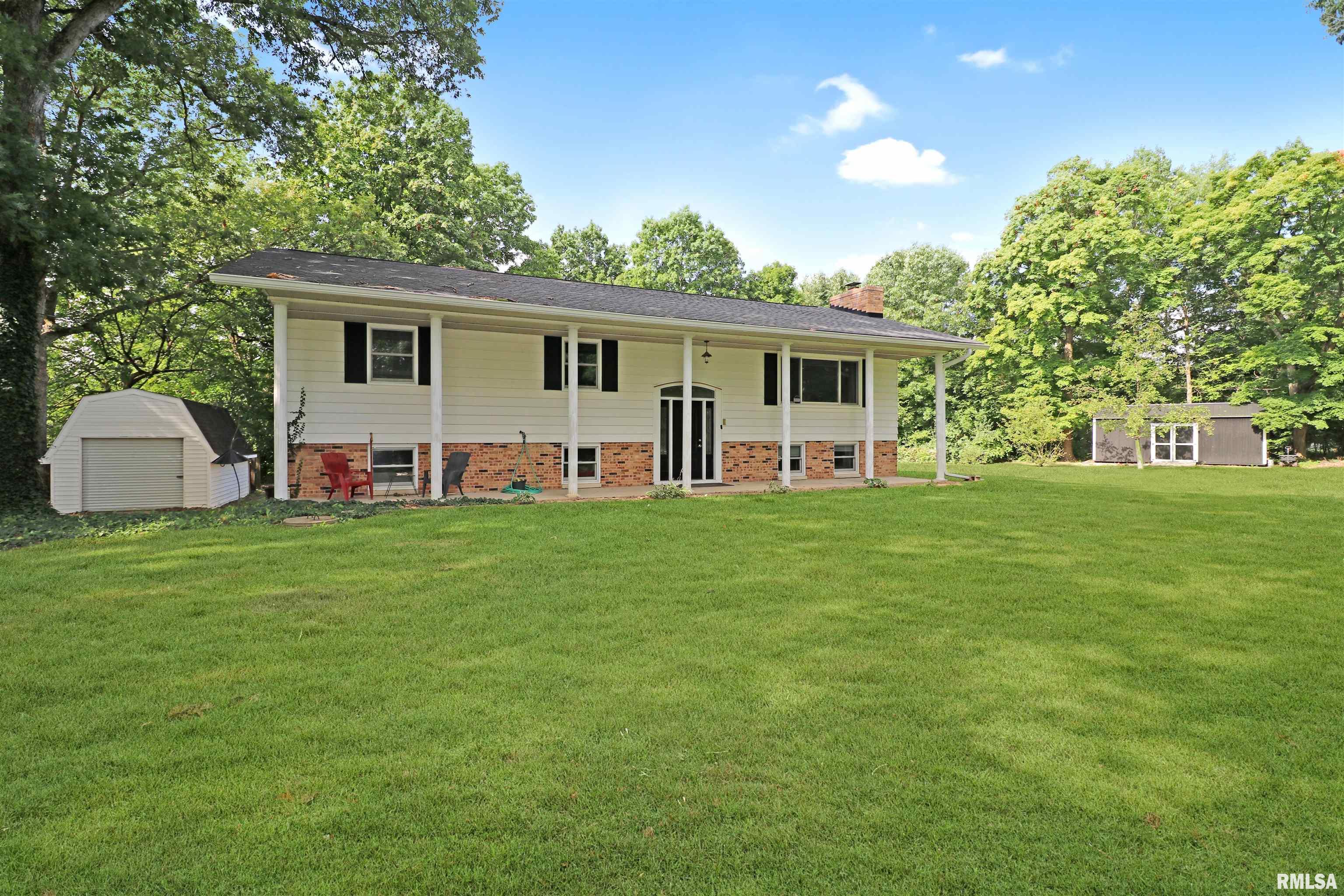 1541 Hickory Point Road Metamora, IL 61548 - Photo 3 of 28
