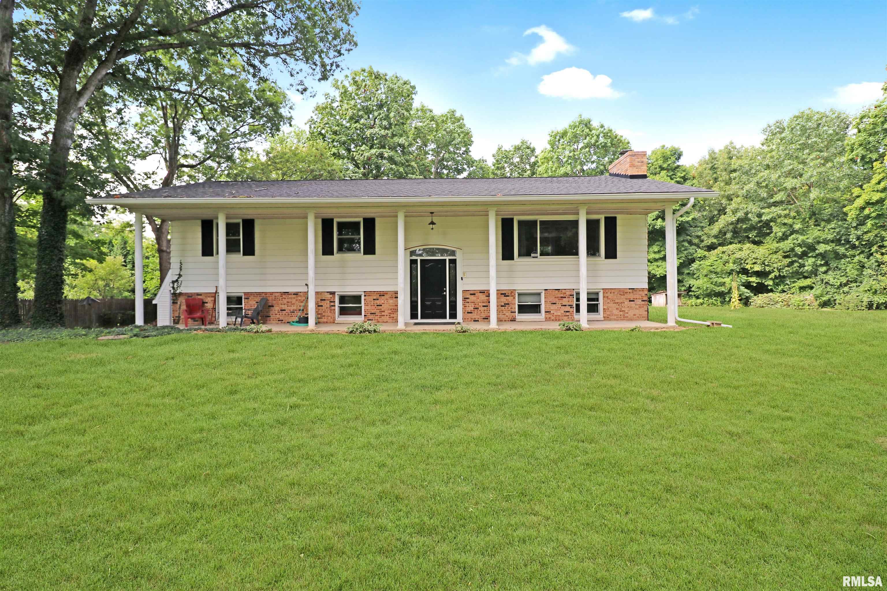 1541 Hickory Point Road Metamora, IL 61548 - Photo 4 of 28