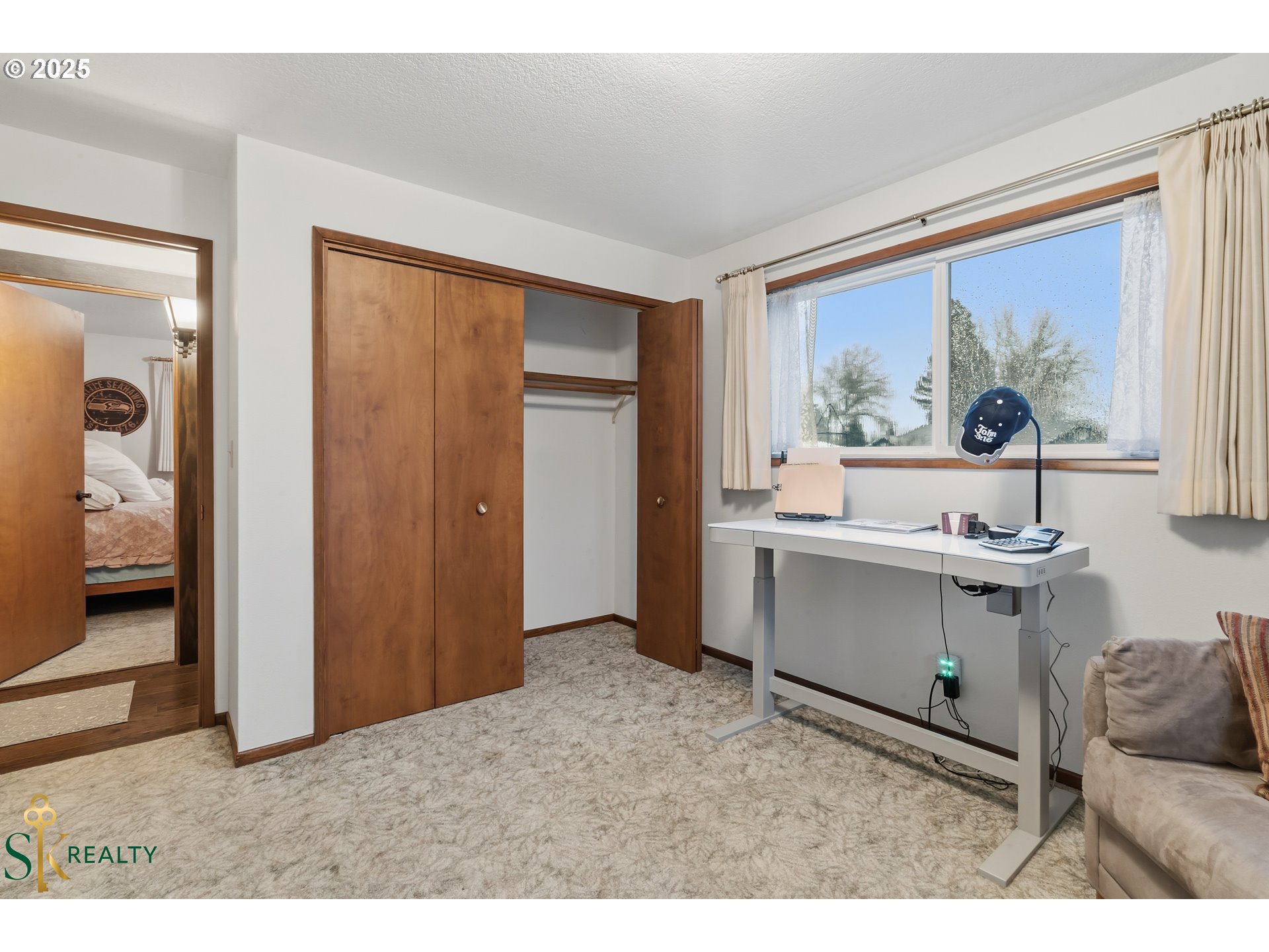 2555 Northwest Squire Place Albany, OR 97321 - Photo 28 of 44 a room with furniture and window