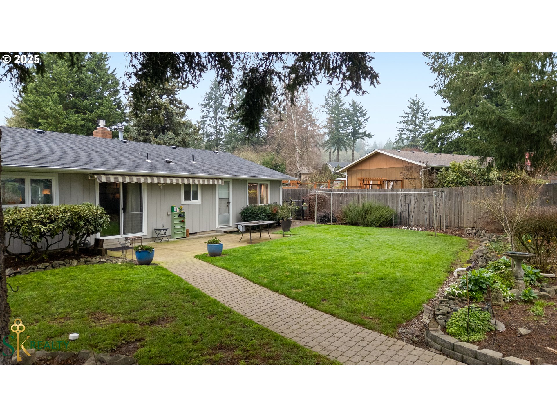2555 Northwest Squire Place Albany, OR 97321 - Photo 35 of 44