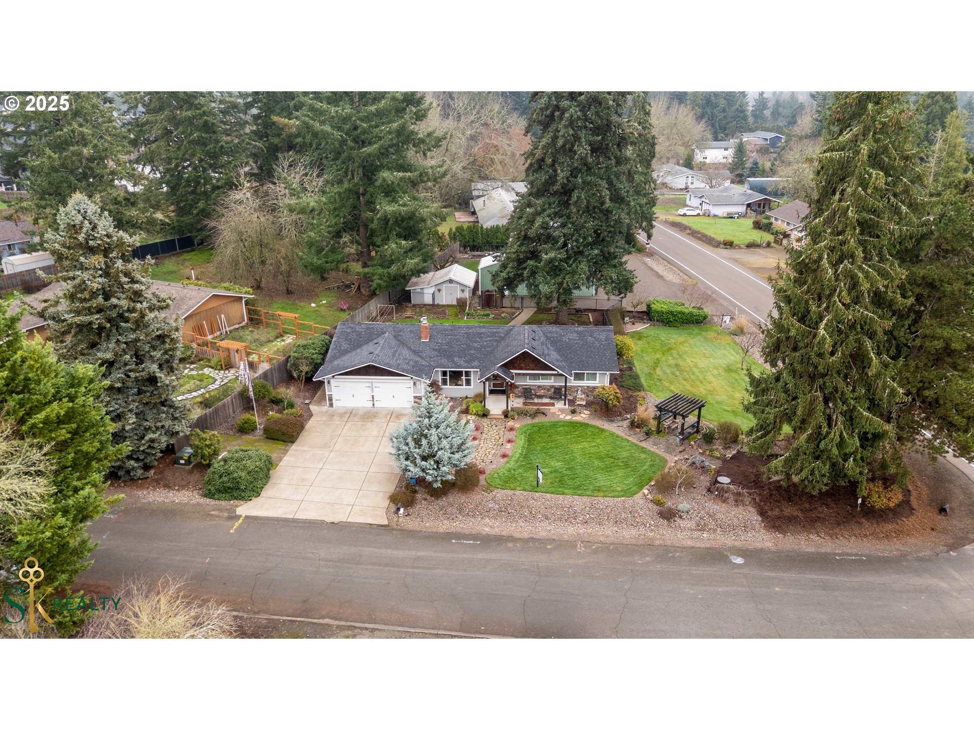 2555 Northwest Squire Place Albany, OR 97321 - Photo 4 of 44 a view of a city