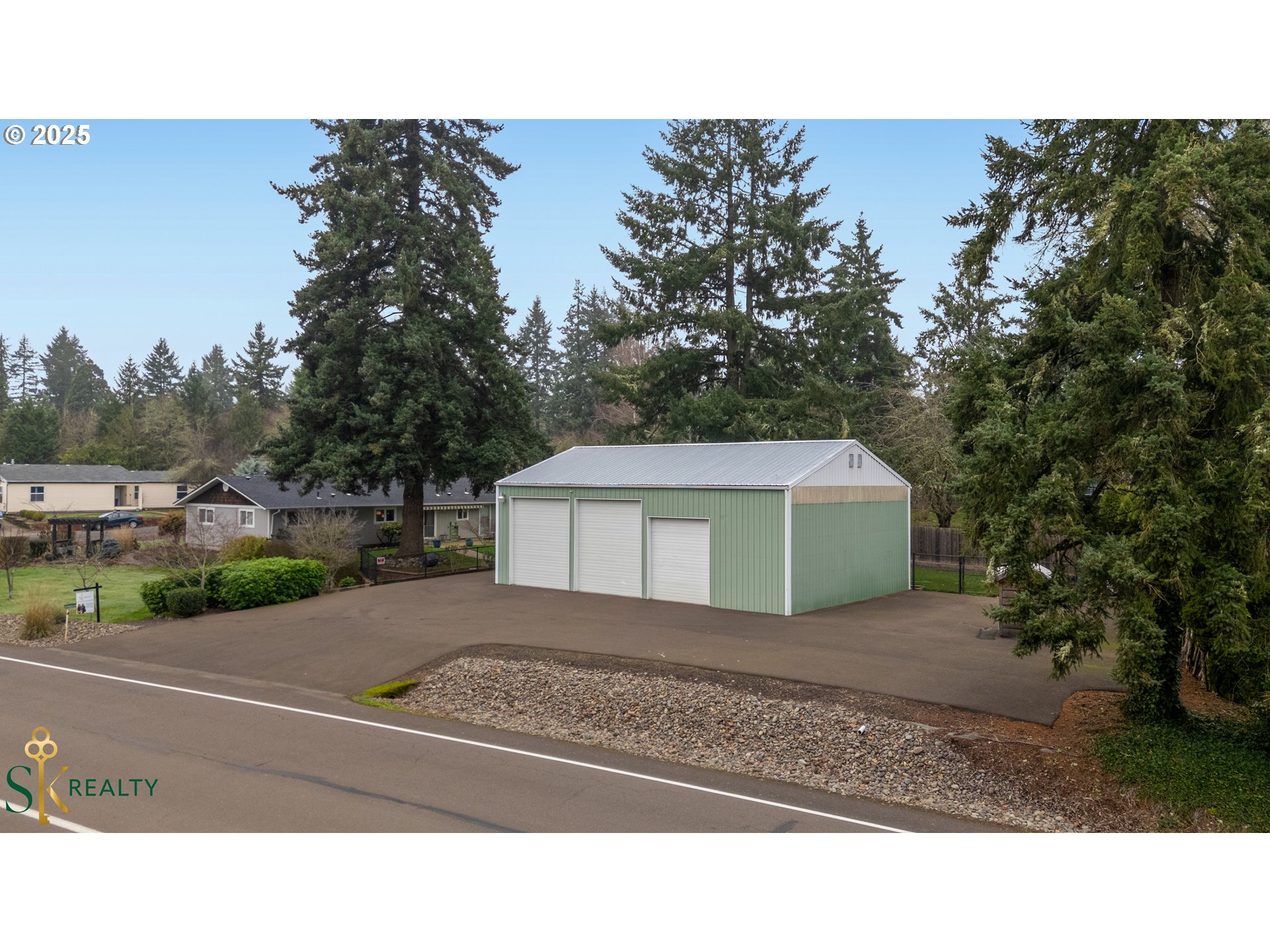 2555 Northwest Squire Place Albany, OR 97321 - Photo 43 of 44 a picture of a person on a street