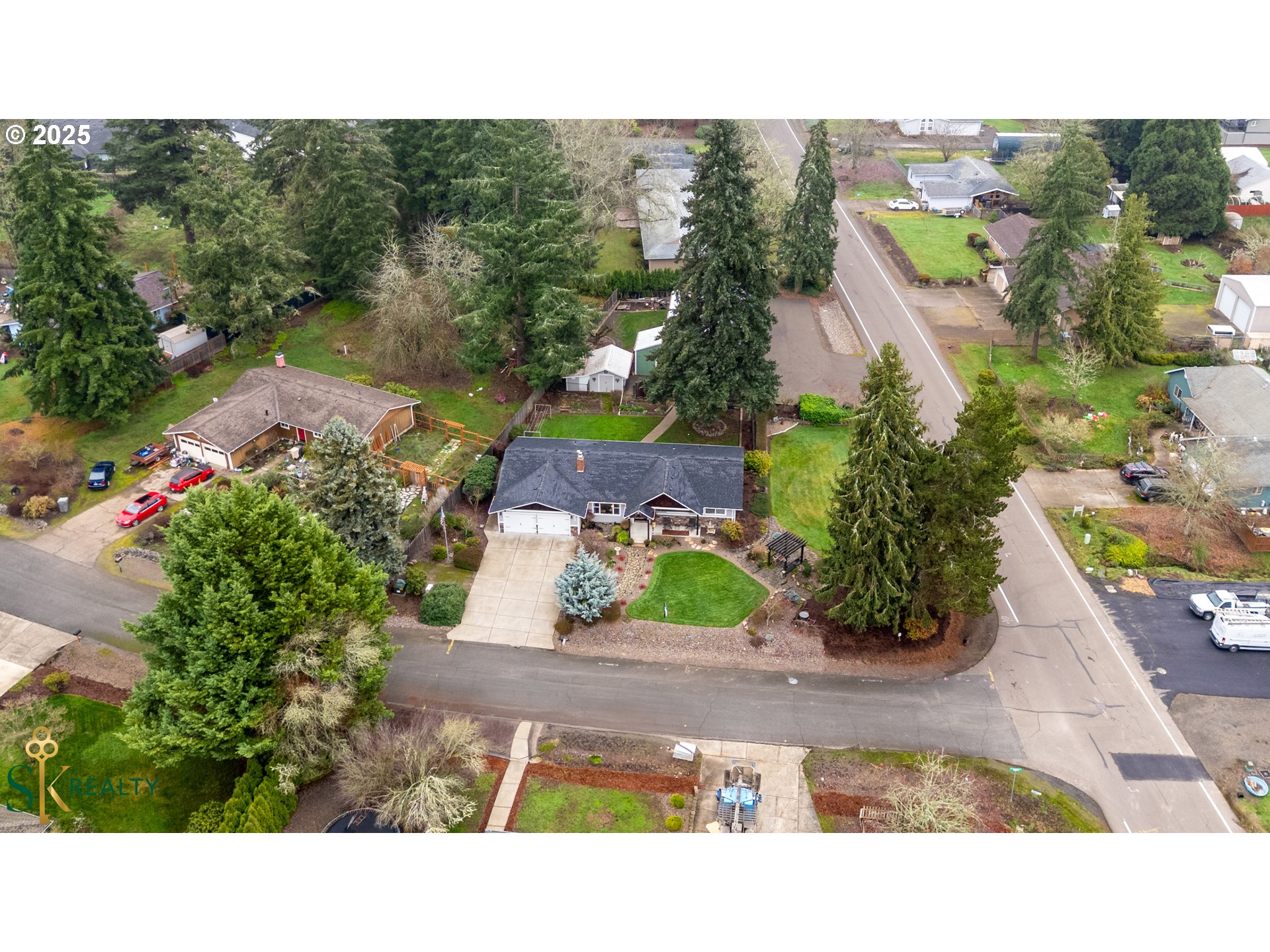 2555 Northwest Squire Place Albany, OR 97321 - Photo 8 of 44 an aerial view of a house
