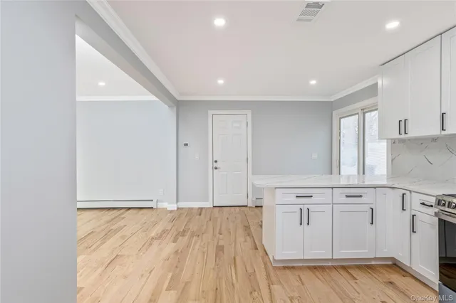 $899,000 | 19 Stuyvesant Circle East, East Setauket, NY 11733