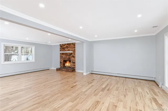 $899,000 | 19 Stuyvesant Circle East, East Setauket, NY 11733