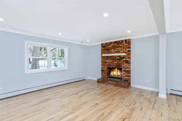 $899,000 | 19 Stuyvesant Circle East, East Setauket, NY 11733