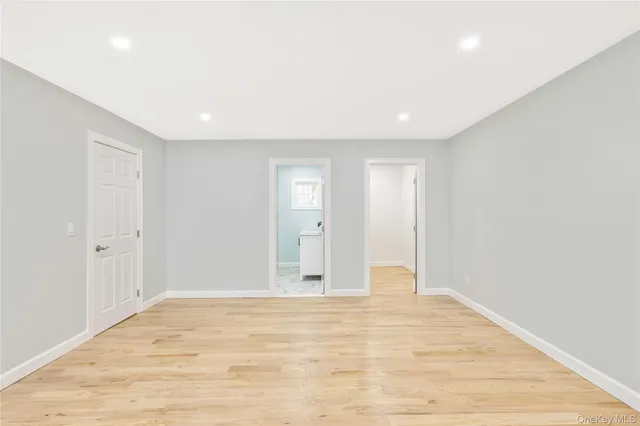 $899,000 | 19 Stuyvesant Circle East, East Setauket, NY 11733