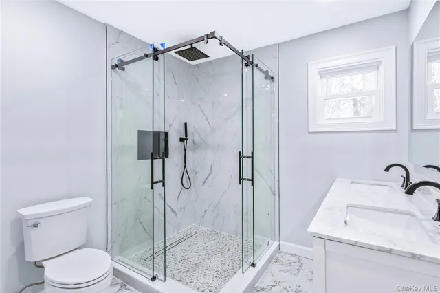 $899,000 | 19 Stuyvesant Circle East, East Setauket, NY 11733