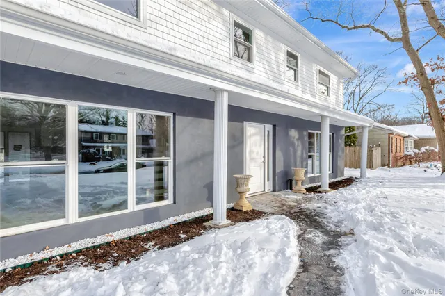 $899,000 | 19 Stuyvesant Circle East, East Setauket, NY 11733