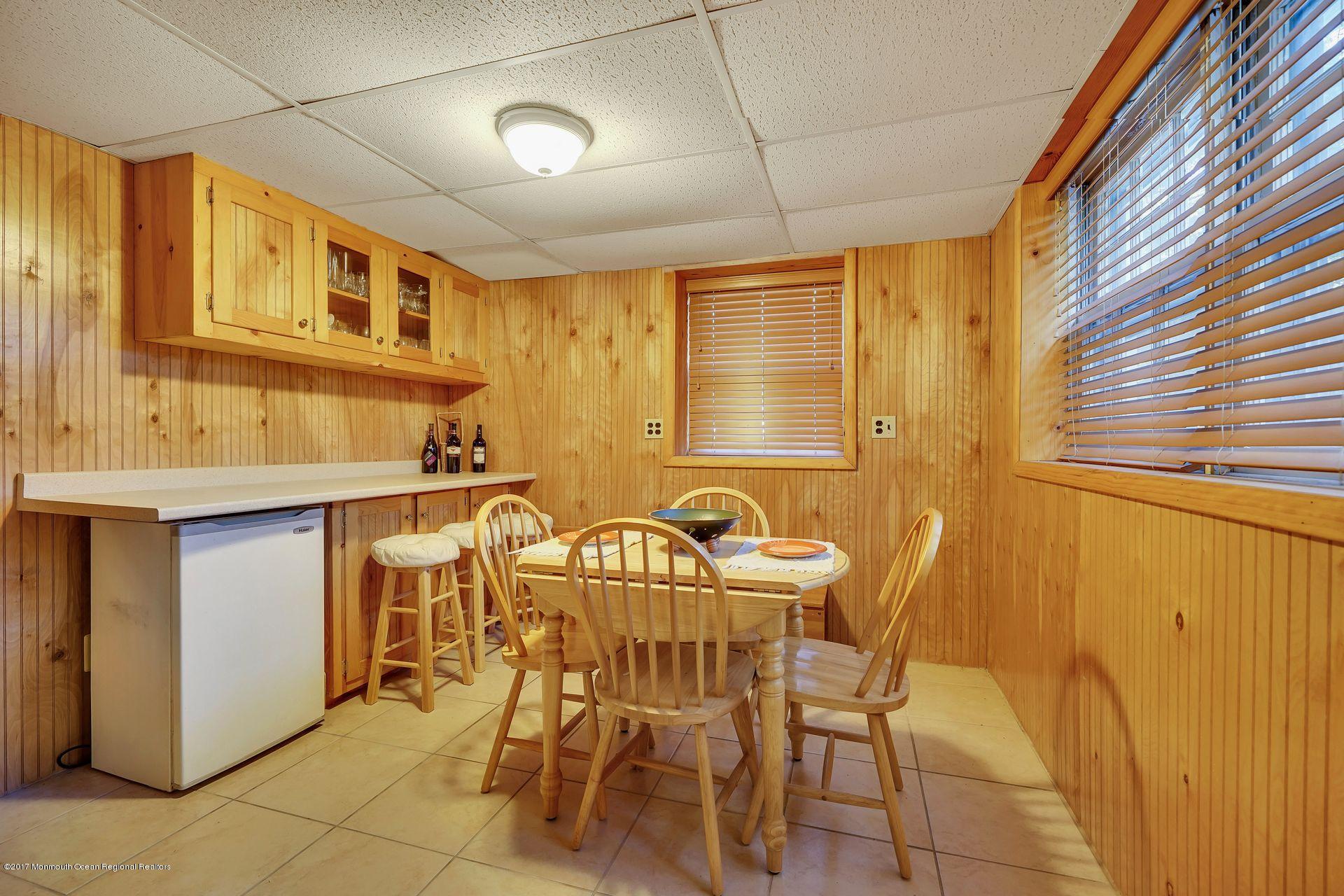 300 Wilson Road Neptune Township, NJ 07753 - Photo 15 of 18 26