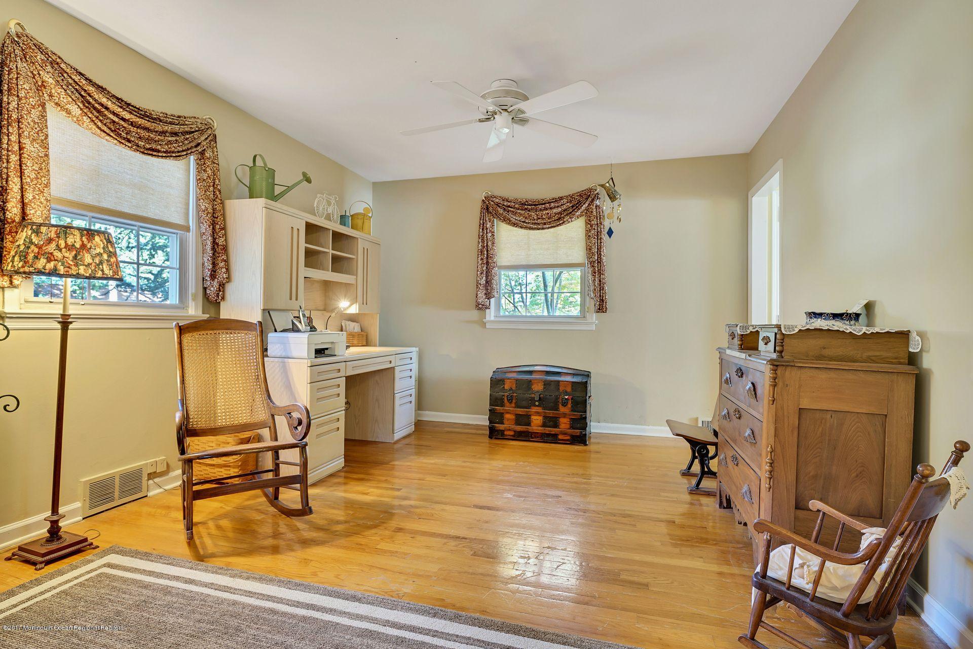 300 Wilson Road Neptune Township, NJ 07753 - Photo 3 of 18 14