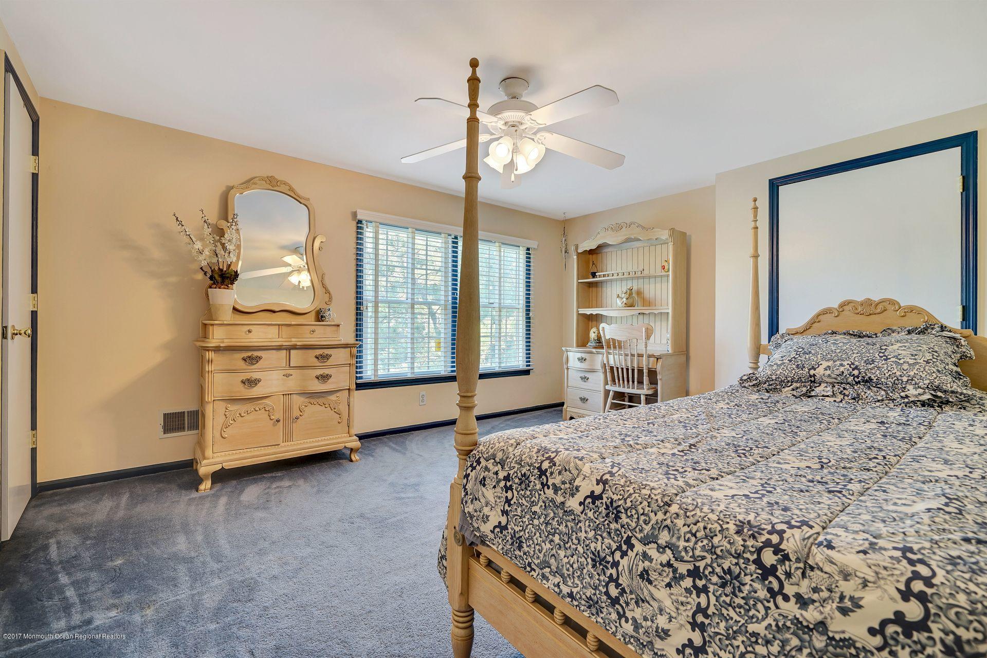 300 Wilson Road Neptune Township, NJ 07753 - Photo 8 of 18 28