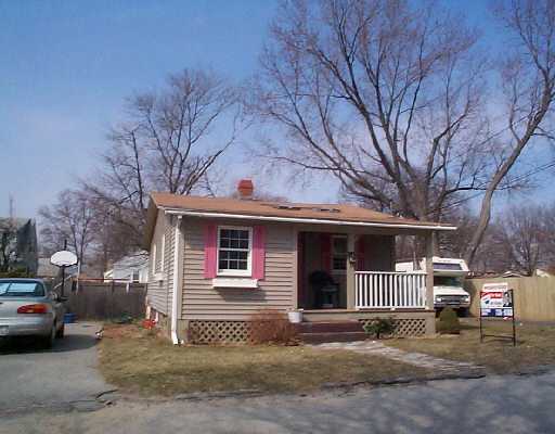 205 Tennyson Road Warwick, RI 02888 - Photo 1 of 4 Exterior Front.